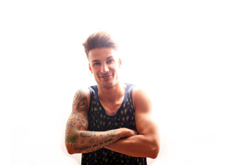 junges tätowiertes Model