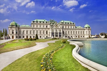 Zelfklevend Fotobehang beautiful Belvedere castle, Vienna © Freesurf