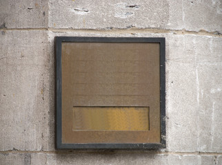 Metal plaque