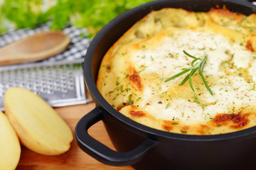 potato bake - Kartoffelgratin