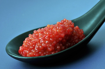 Cuillerée d'oeufs de lump