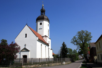 Fototapeta premium Kirche von Rehbach bei Leipzig