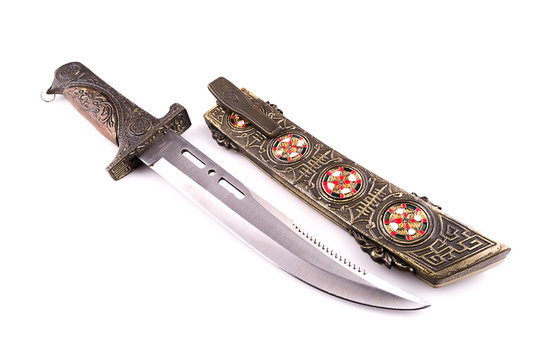 medieval dagger with a  thin blade cross section