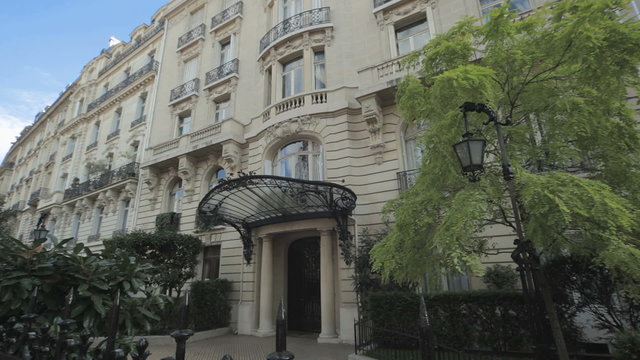 Элитный дом в Париже