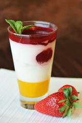 Fresh fruit mousse with cream yogurt