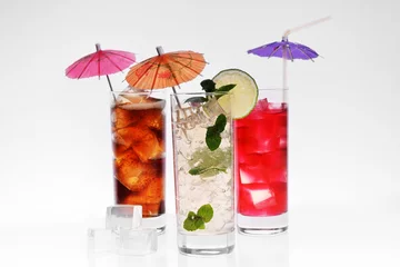 cocktail in wijnglazen © Denis Tabler