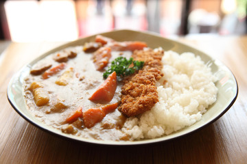 Curry rice with fried pork
