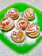 Rose-Shaped Buns