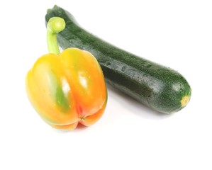 paprika und zucchini