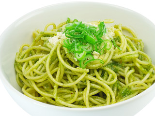 spaghetti pesto