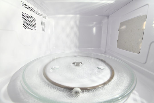 Inside view of microwave oven