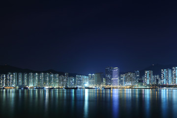 Fototapeta na wymiar Cityscape at night