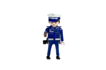 Polizist mit Waffe
