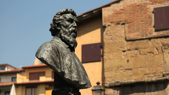Cellini statue, old bridge, Florence