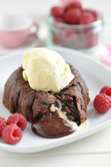 Schoko Kuchen mit flüssigem Kern