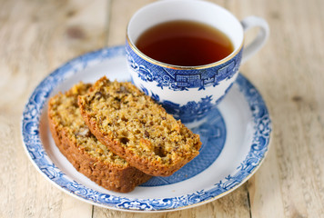 Pumpkin and nut cake