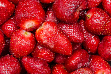 Strawberries With Sugar Topping