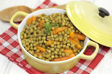 petits pois et carottes