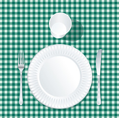 paper plate green table