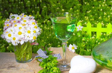 Glas Waldmeisterbowle