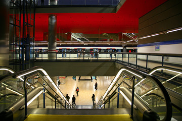 escaleras mecánicas metro madrid 5381f
