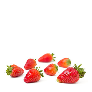 Erdbeeren vor weißem Hintergrund