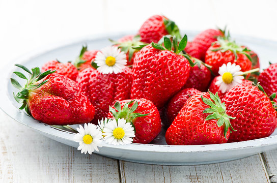 Sommerfrucht 이미지 – 찾아보기 1,280 스톡 사진, 벡터 및 비디오 | Adobe Stock