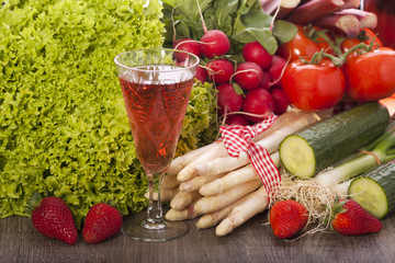 Frisches Gemüse mit Spargel