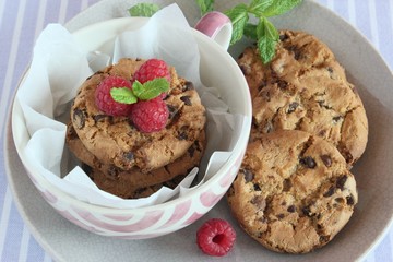 Chocolate chip cookies with raspberry