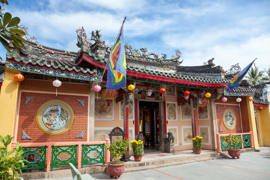 Hoi Quan Trieu Chau Temple in Hoi An