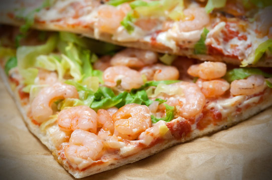 Pizza con gamberetti - Shrimp pizza