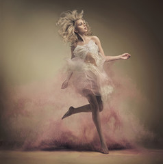 Dynamic photo of a stunning blonde beauty