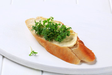 Bread with butter and cress