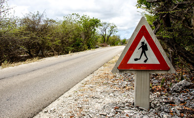 Divers crossing