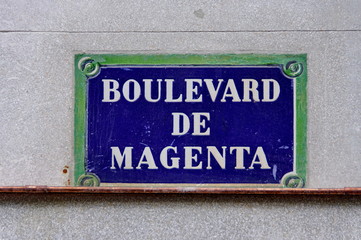 Boulevard de Magenta. Plaque de nom de rue, Paris