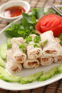 net spring rolls, chao gio re, vietnamese cuisine