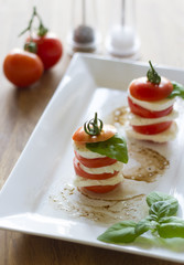 Mozzarella und Tomate