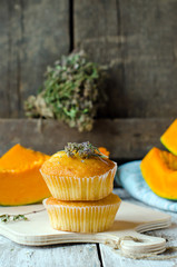Pumpkin muffins with thyme