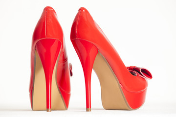 fashionable platform red pumps