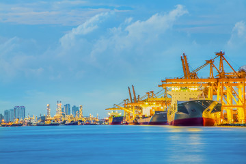 Fototapeta premium Container Cargo freight ship