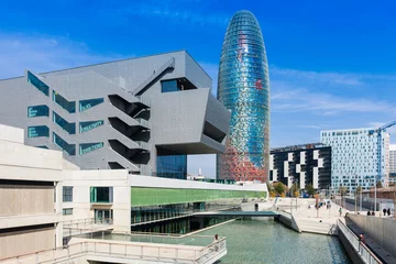 Crédence de cuisine en verre imprimé Barcelona Torre Agbar à Barcelone
