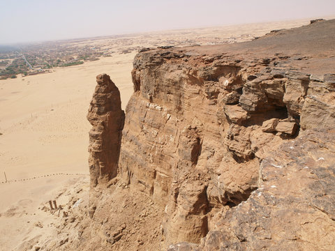 Gebel Barkal - Felsnadel im Nordsudan