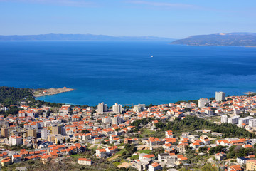 Fototapeta na wymiar Beautiful sea view from the top of the town Makarska in Croatia