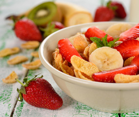 Cornflakes with fruits