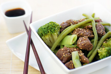 wok bœuf haricots plats verts et brocolis zoom 1