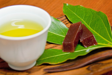 日本茶とようかん
