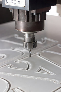 coordinate milling machine for processing plastics