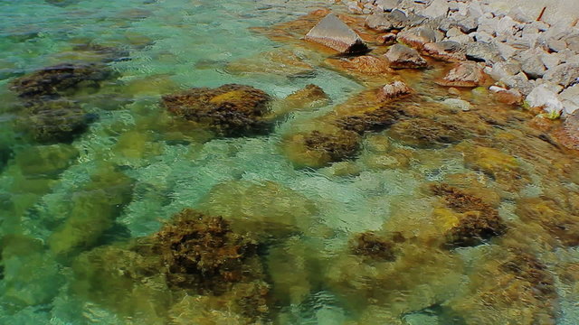 Sea vawe caustic