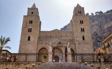 Fototapeta na wymiar Cathedral-Basilica of Cefalu, Sicilia, Italy