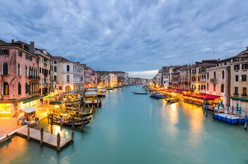 Fototapeten Blick auf den Canal Grande bei Nacht, Venedig © Mapics